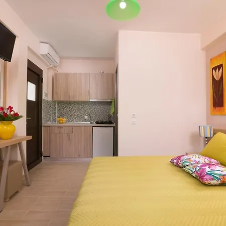 Ermioni Apart Otel 4*