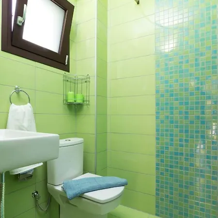 Apart Otel Ermioni 4*