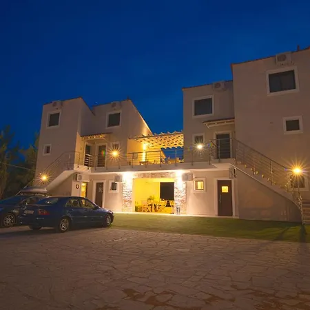 Ermioni 4*